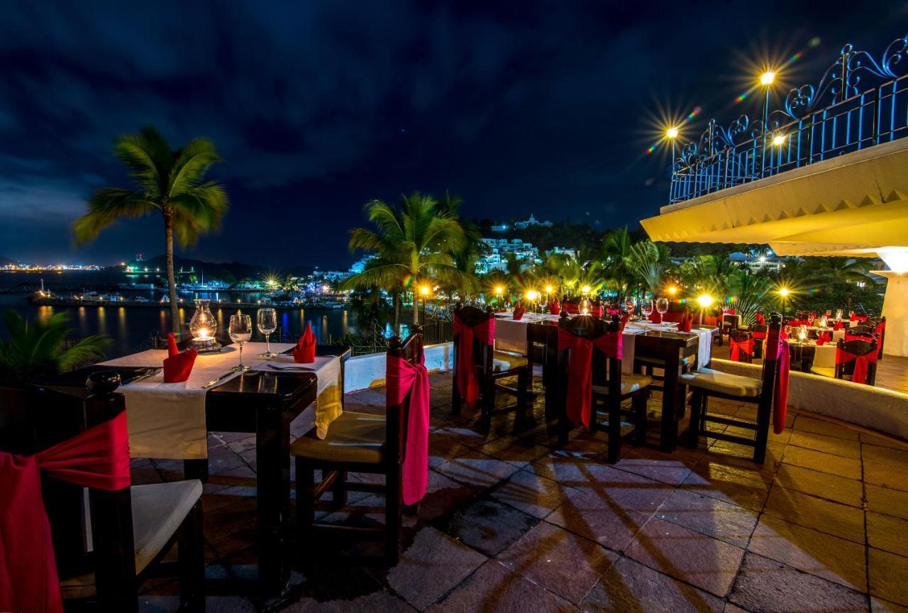 Las Hadas By Brisas Manzanillo Eksteriør bilde The restaurant at the hotel