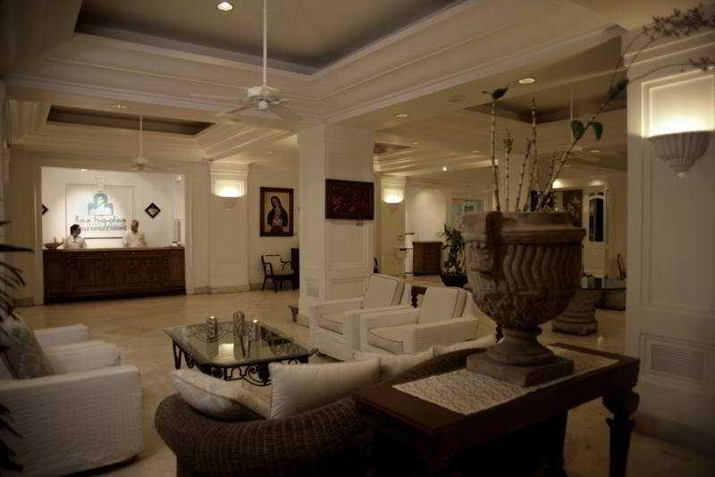 Las Hadas By Brisas Manzanillo Interiør bilde The lobby of the hotel