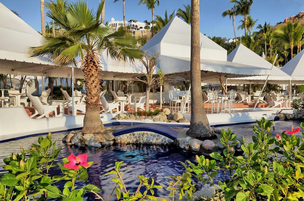 Las Hadas By Brisas Manzanillo Eksteriør bilde The pool at the Hard Rock Hotel