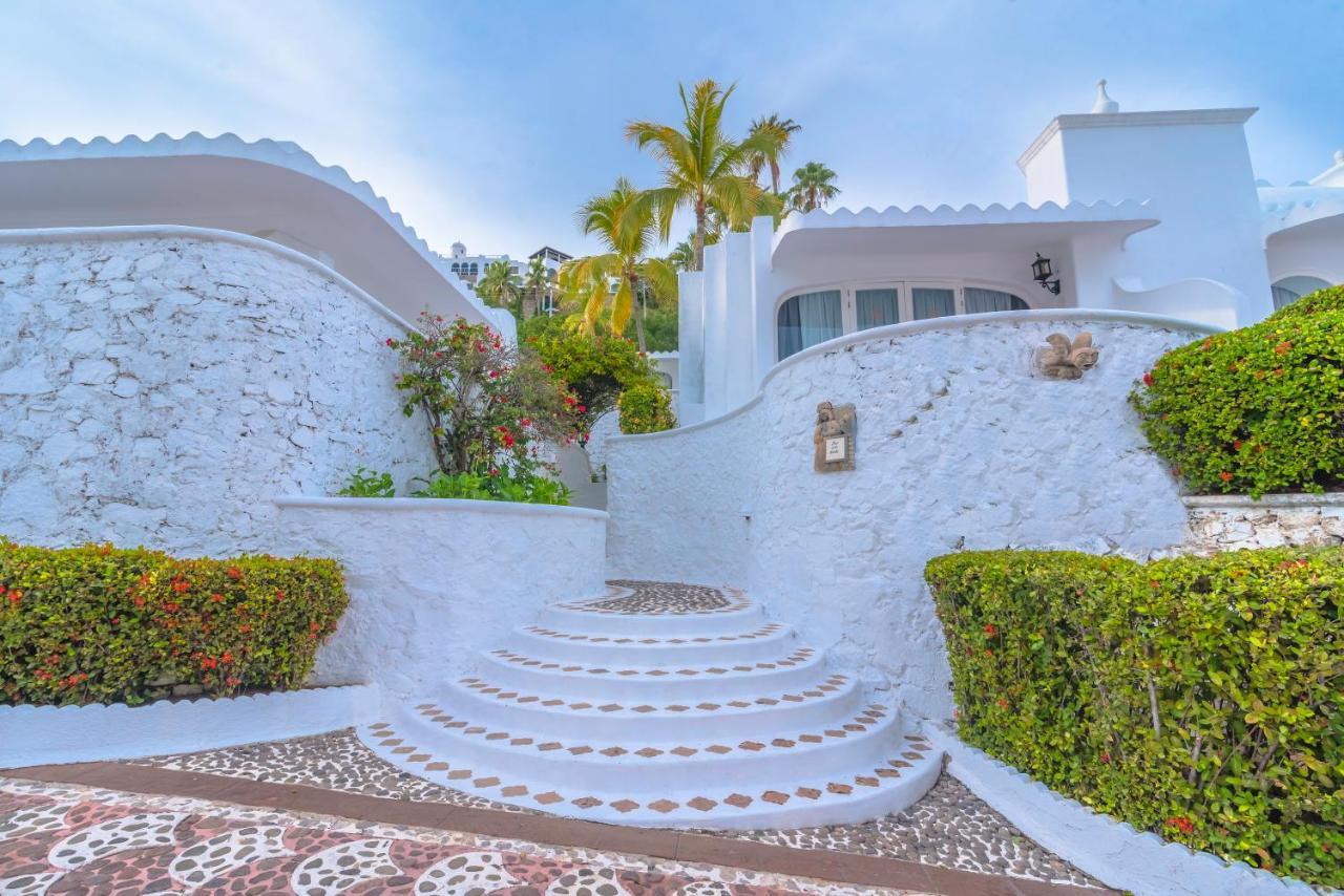 Las Hadas By Brisas Manzanillo Eksteriør bilde Entrance to the house