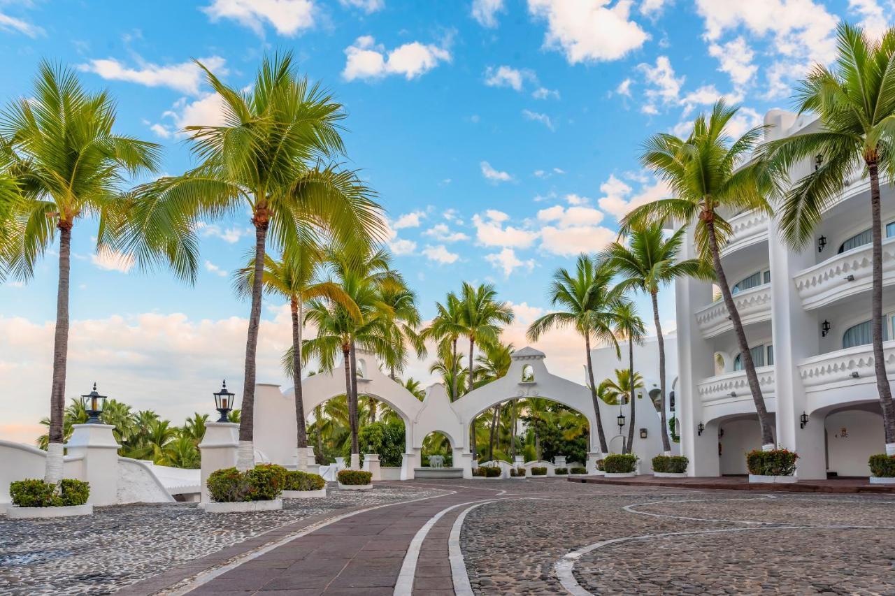 Las Hadas By Brisas Manzanillo Eksteriør bilde Entrance to the hotel